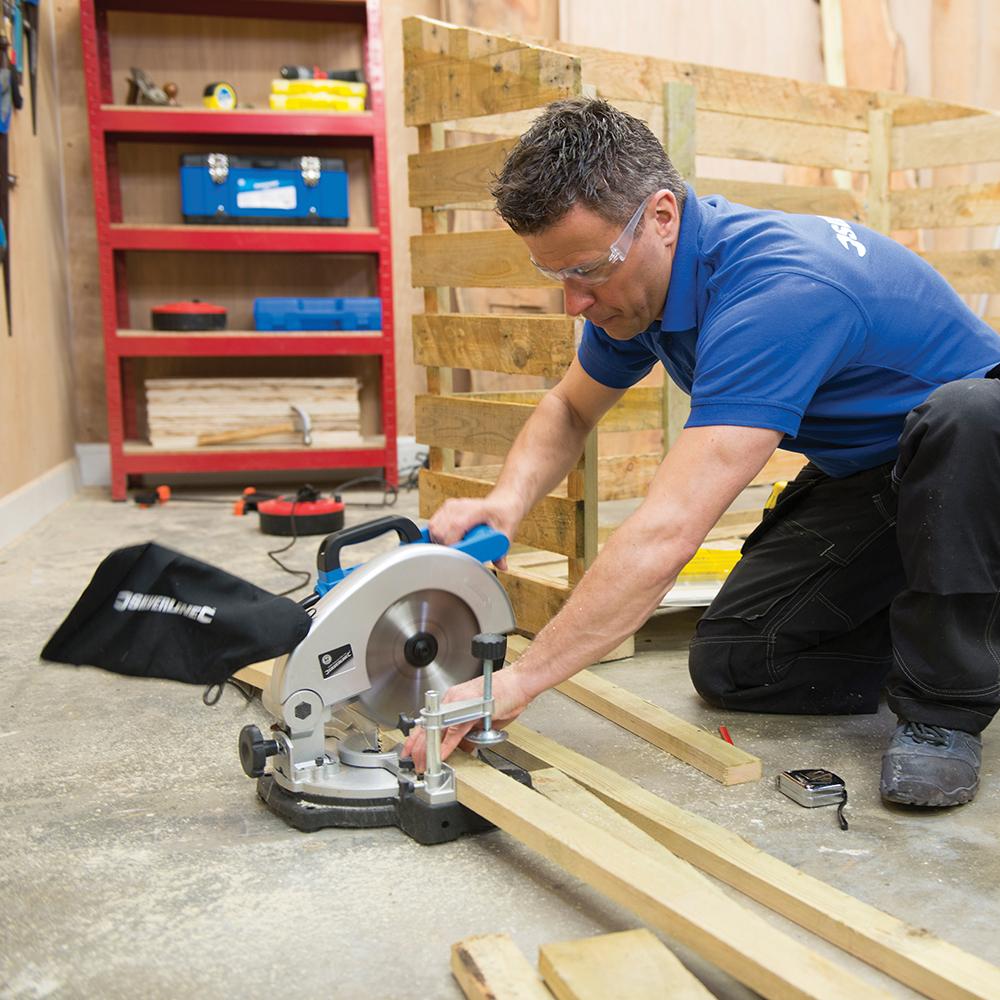 Silverline 1400W Compound Mitre Saw 210mm