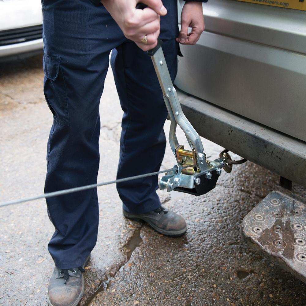 Silverline Heavy Duty Hand Cable Puller 2000kg / 3m Cable