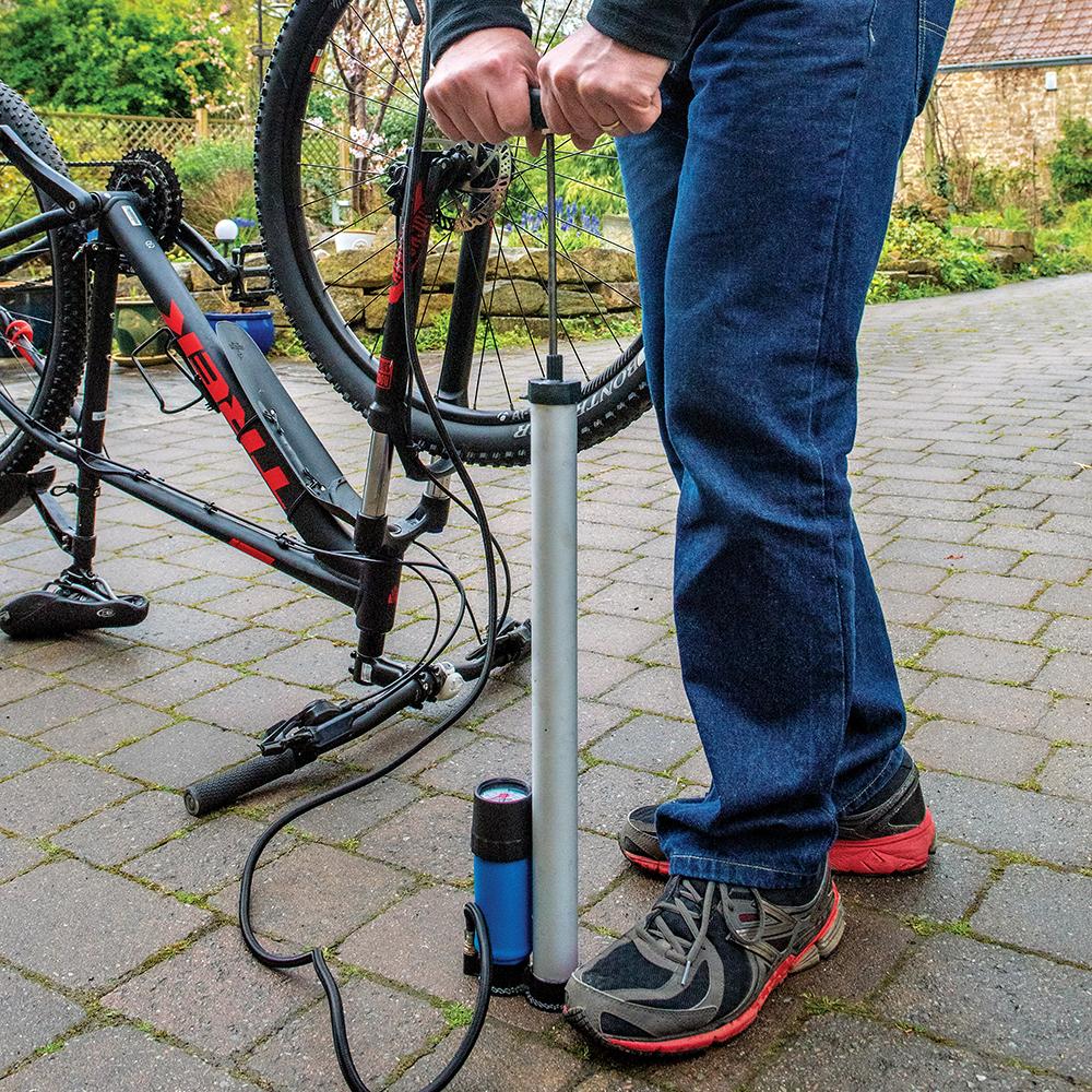 Silverline Track Pump 0 - 100psi (0 - 7bar)