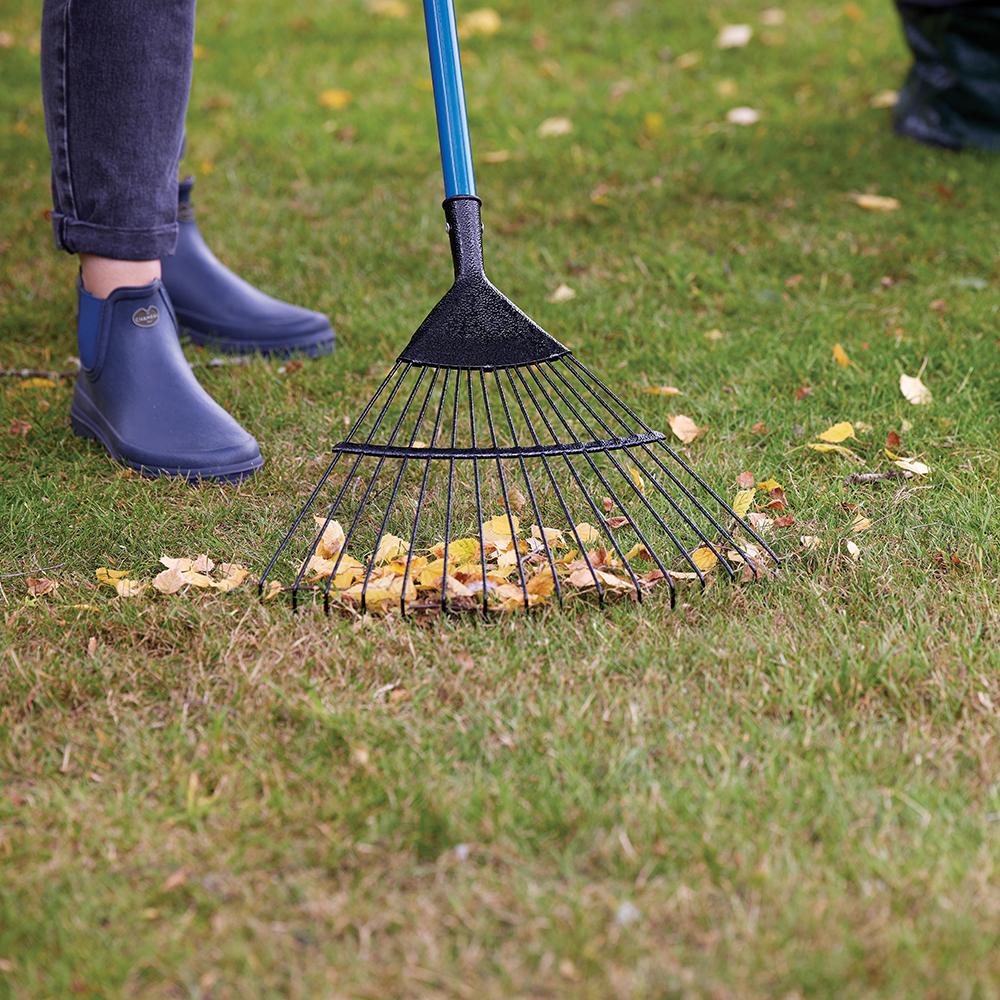Silverline Lawn Rake 1550mm