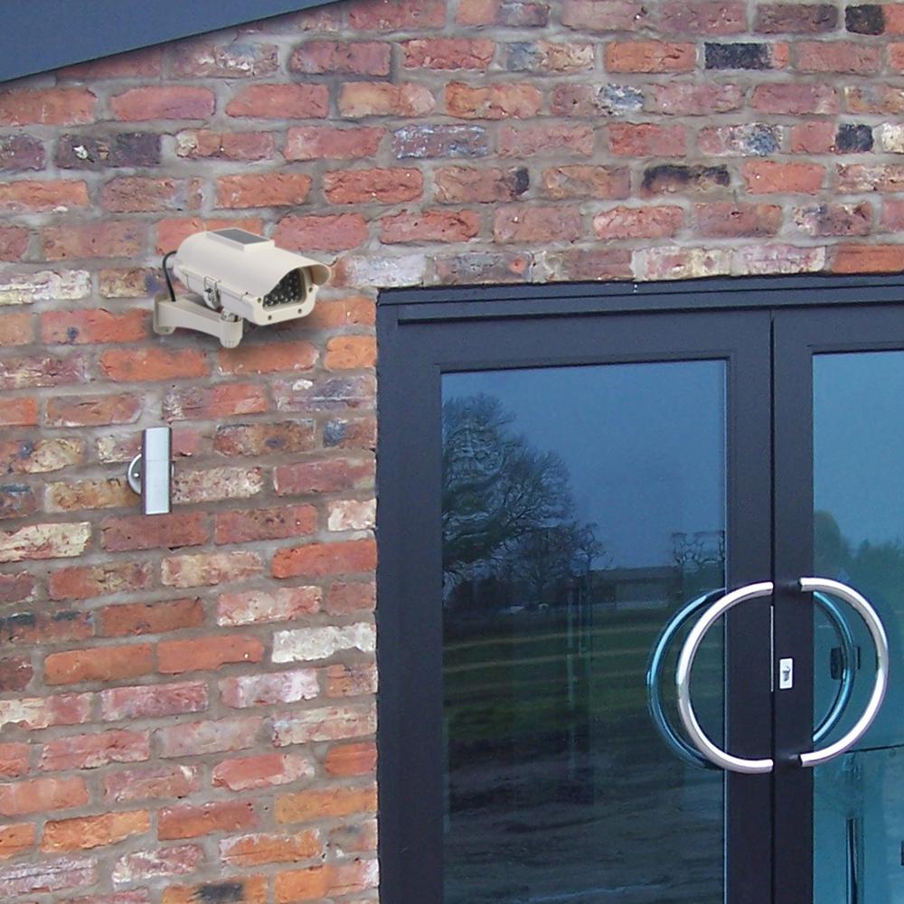 Silverline Solar-Powered Dummy CCTV Camera with LED