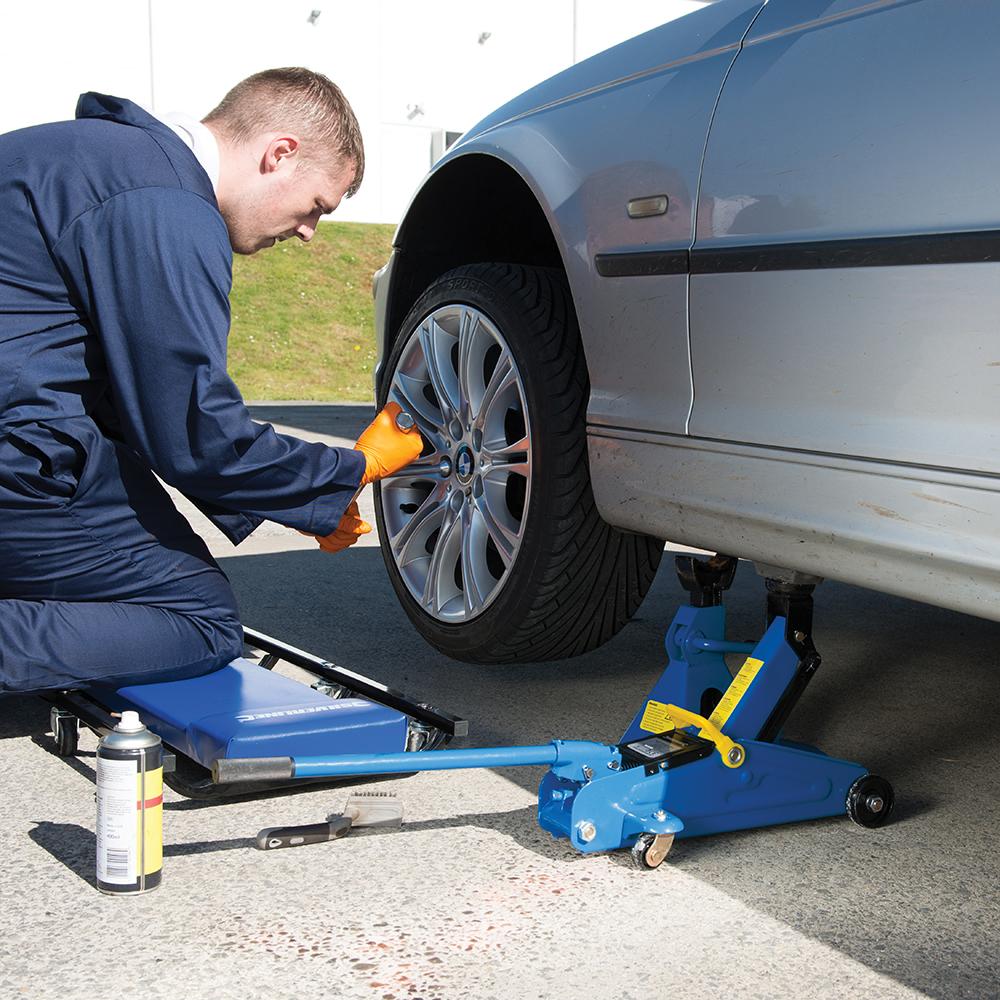 Silverline Hydraulic Trolley Jack 2 Tonne