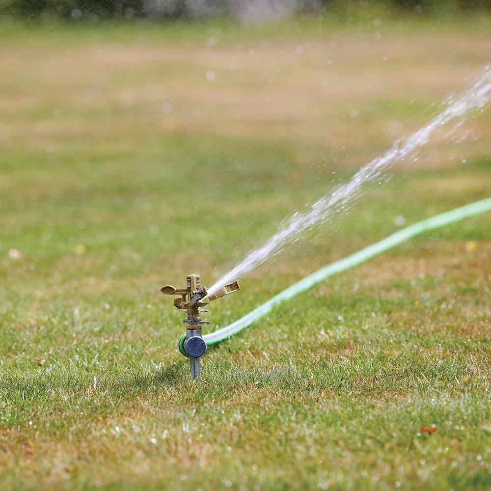 Silverline Spiked Impulse Sprinkler 1/2" Male - 300mm